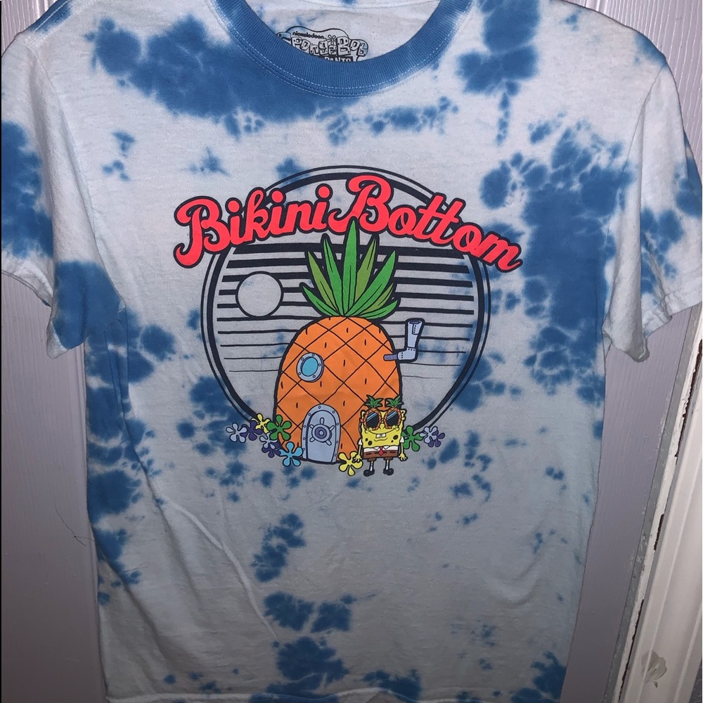 Rue21 Spongbob Squarepants colorful tee!